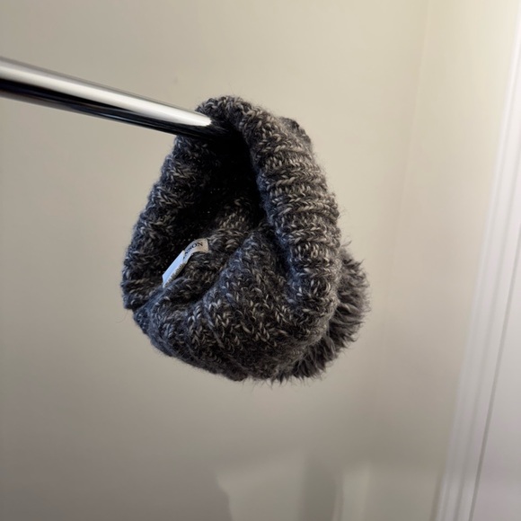 Ulla Johnson wool Pom Pom hat. Grey mix. - Picture 2 of 7